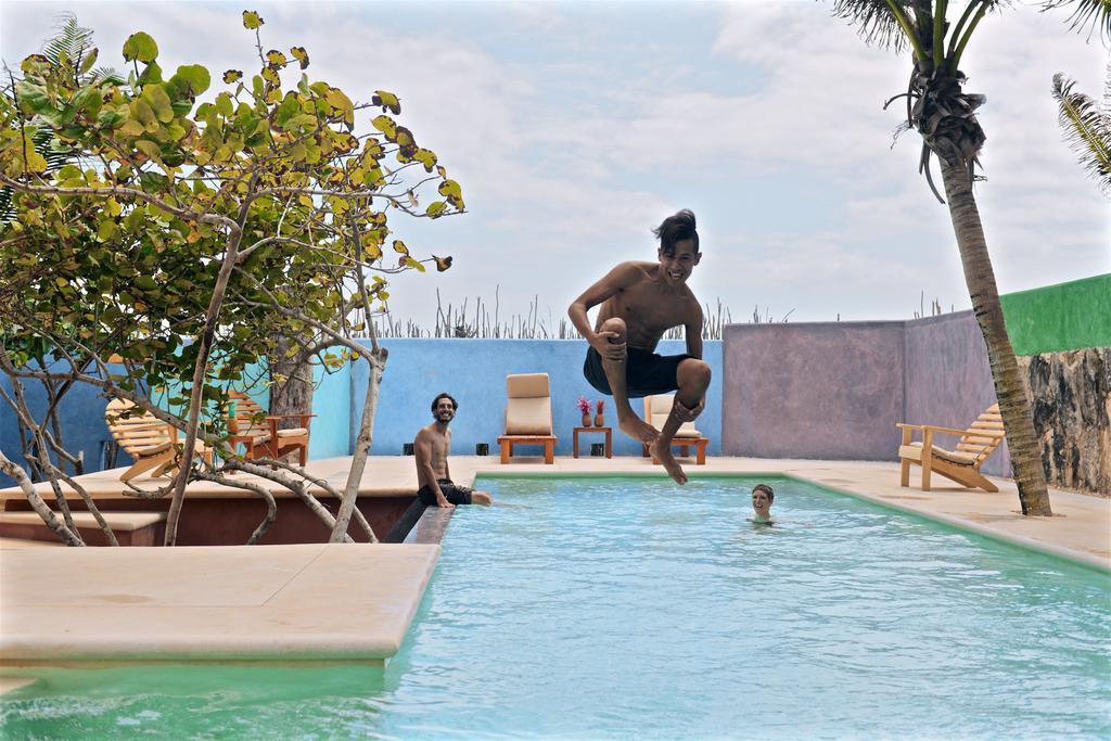 Zamas Hotel ตูลุม ภายนอก รูปภาพ