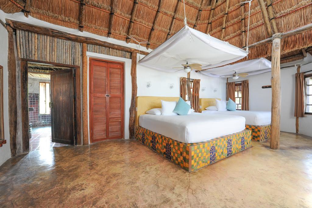 Zamas Hotel ตูลุม ภายนอก รูปภาพ