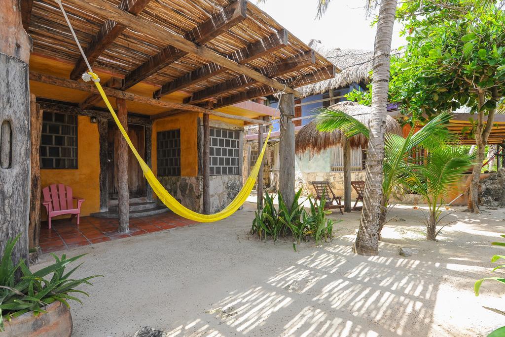 Zamas Hotel ตูลุม ภายนอก รูปภาพ