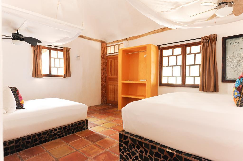 Zamas Hotel ตูลุม ภายนอก รูปภาพ